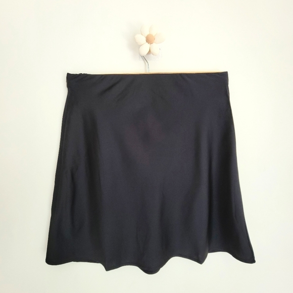 NWT Black Mini Skirt with Elastic Waist, XS - Picture 1 of 6